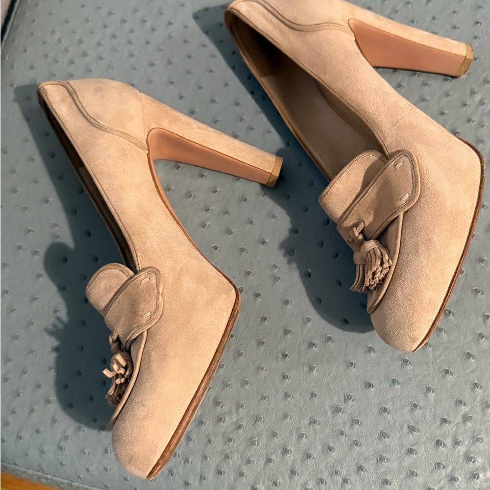 Elegant Beige Tassel Loafers Heels - Gianvito Rossi